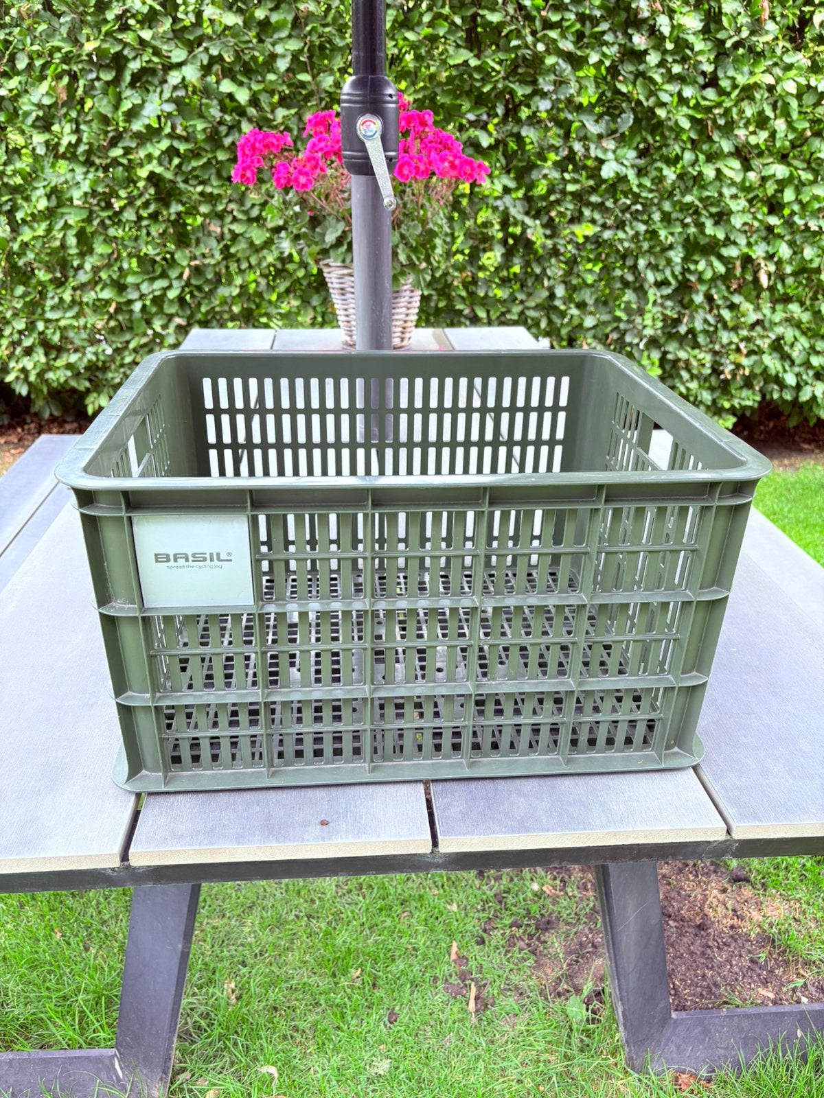 Fiets transportkrat mt large basil 40 liter, Ophalen, Zo goed als nieuw