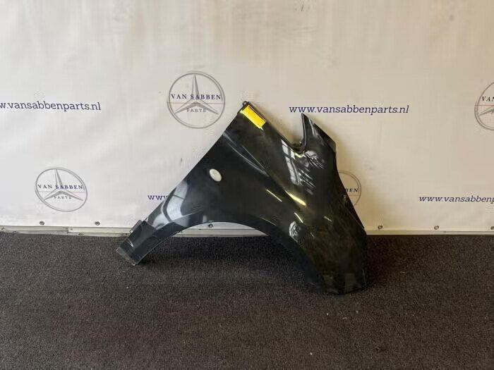 Scherm rechts-voor van een Mercedes Vito (XXX), Auto-onderdelen, Ophalen of Verzenden, Gebruikt, Spatbord