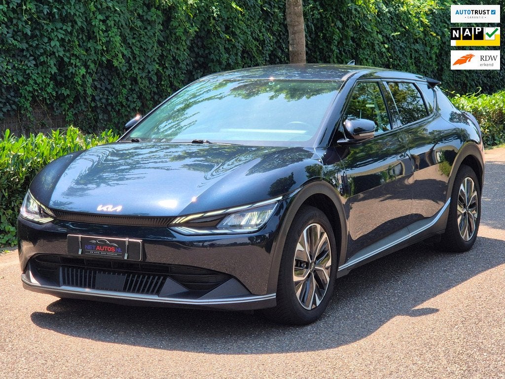 Kia EV6 Light Edition 58 kWh 1e Eigenaar 100% SoH BTW Auto C, Auto's, Kia, Automaat, 966 min, Blauw, Leder en Stof
