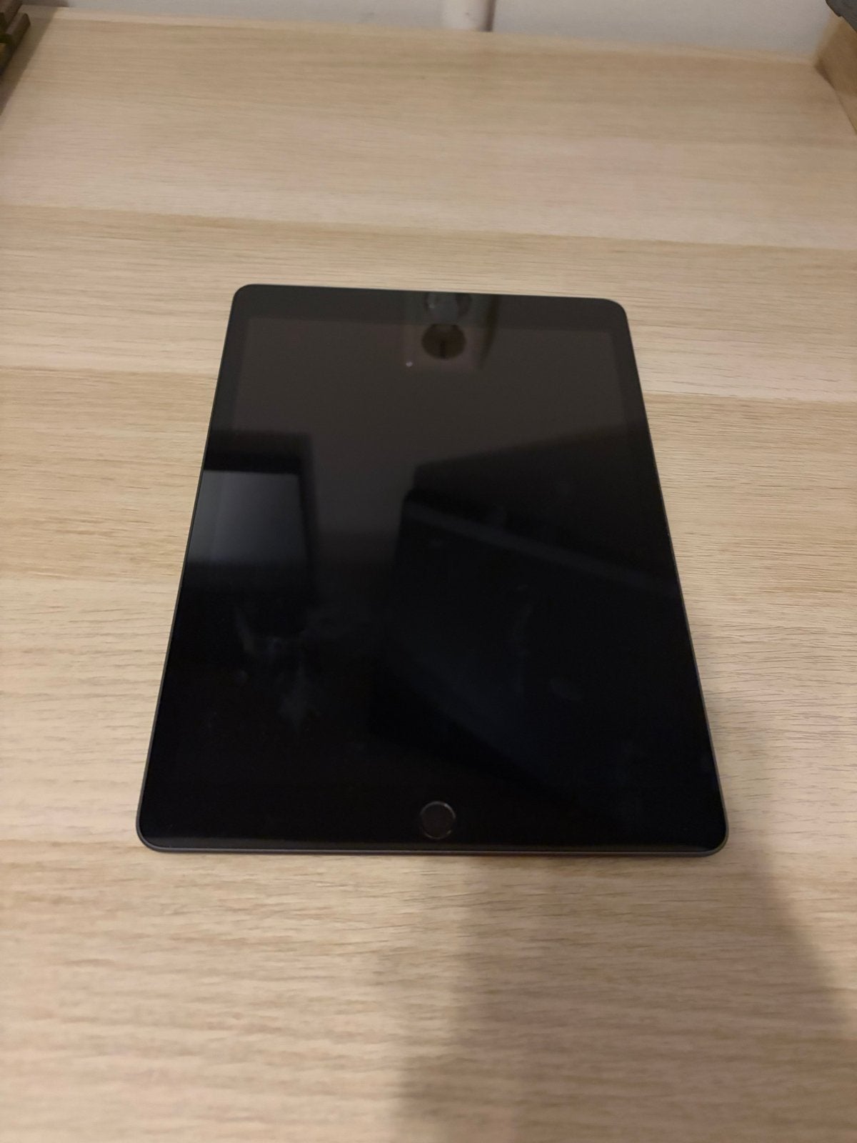 Apple iPad Air (3e generatie, 2019), Computers en Software, 10 inch, Apple iPad Air, Ophalen of Verzenden, Zo goed als nieuw