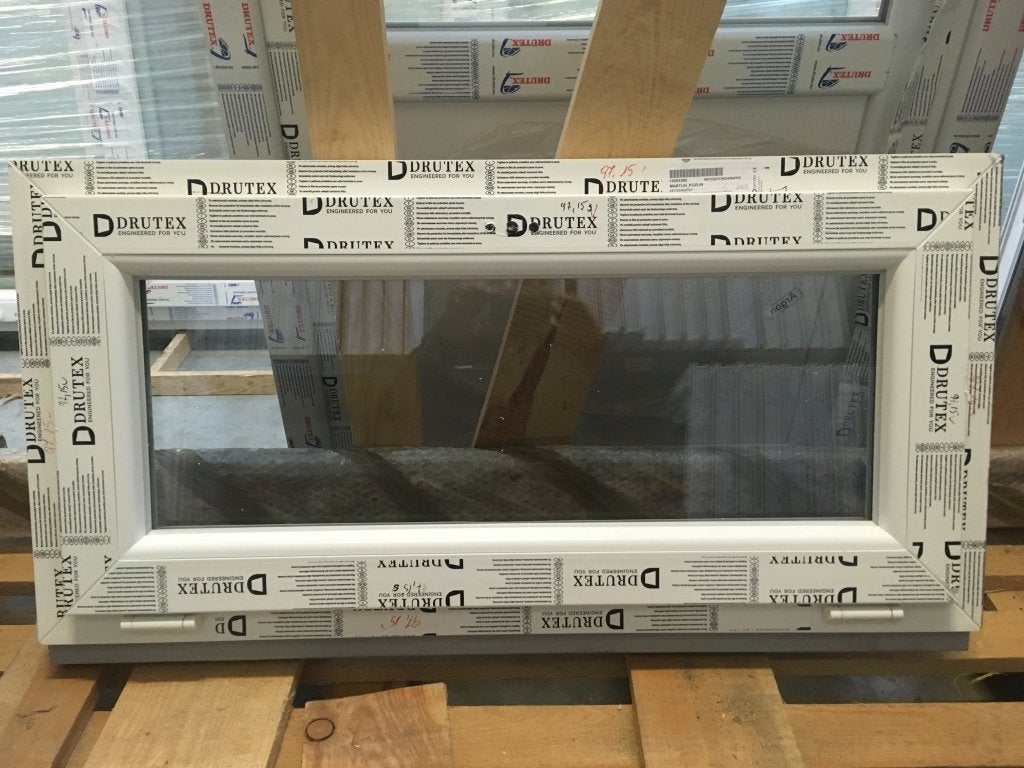 Kunststof kiep kozijn 100b x 50h cm RAL 9016, Kunststof, Raamkozijn, Niet ingevuld, Nieuw