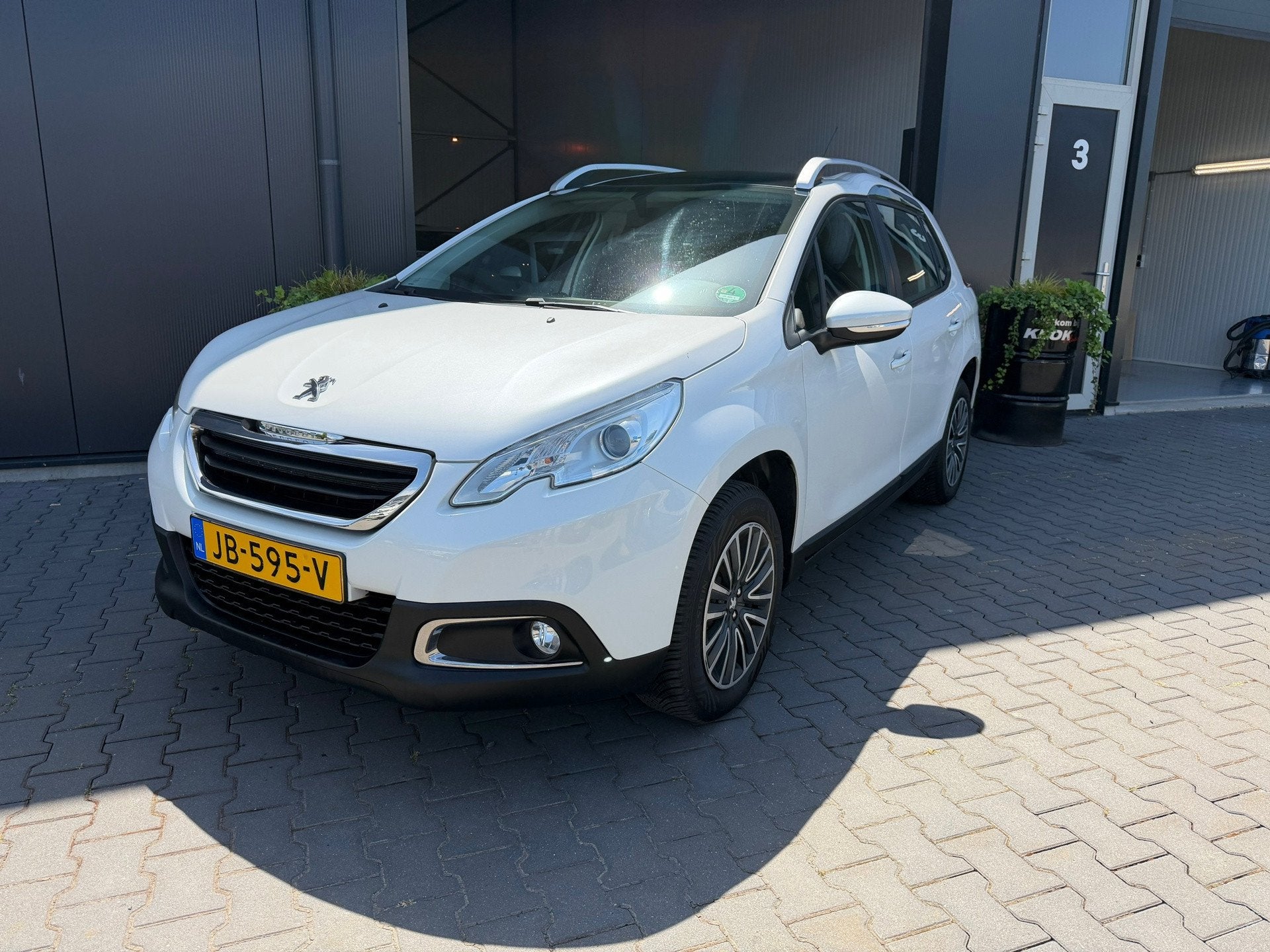Peugeot 2008 1.2 PureTech Active, Voorwielaandrijving, Stof, 1199 cc, 82 pk