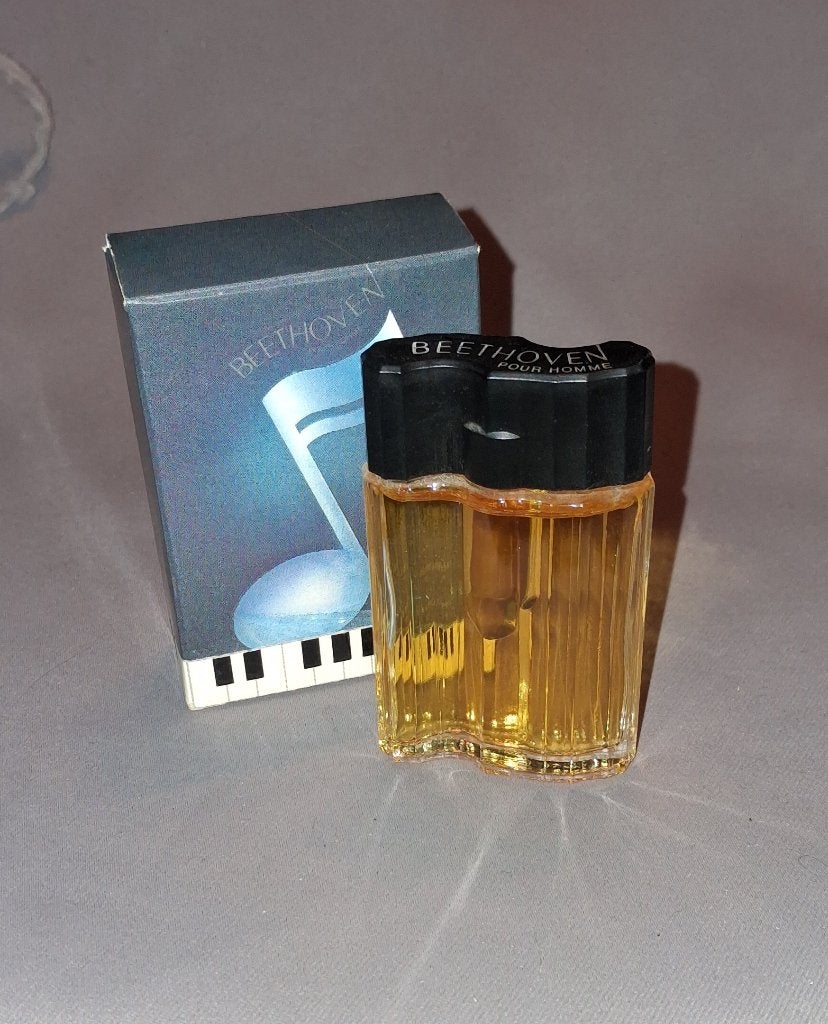 Volle parfum mini - Beethoven Man + doosje, Verzamelen, Ophalen of Verzenden, Zo goed als nieuw, Miniatuur, Gevuld