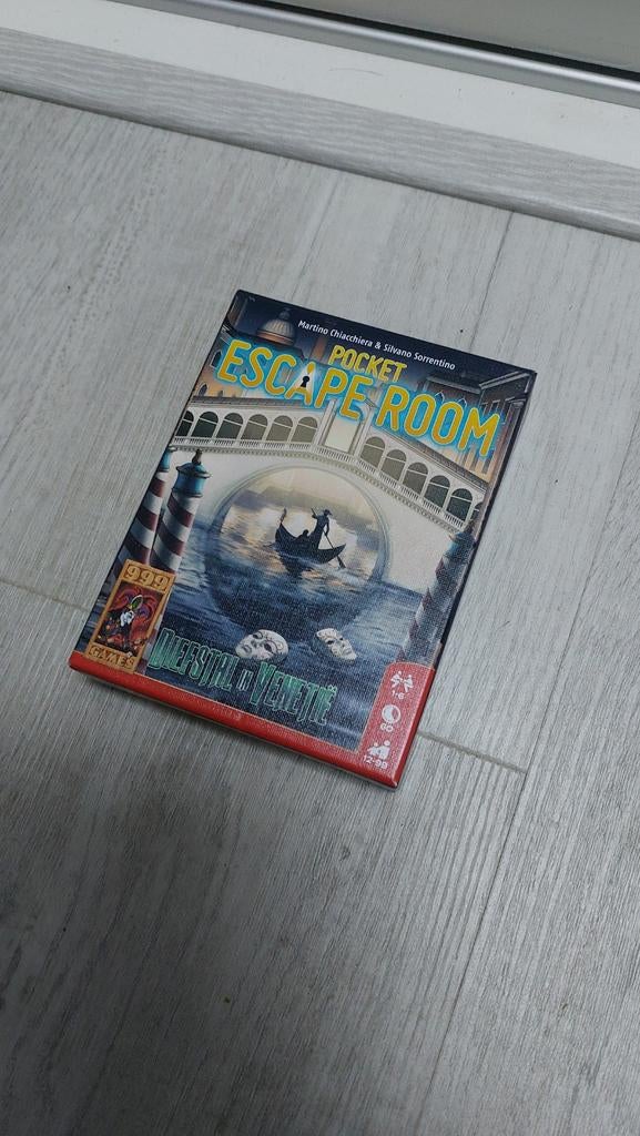 Pocket escape room spel 'diefstal in Venetië', Vijf spelers of meer, Ophalen of Verzenden, Zo goed als nieuw, 999 games