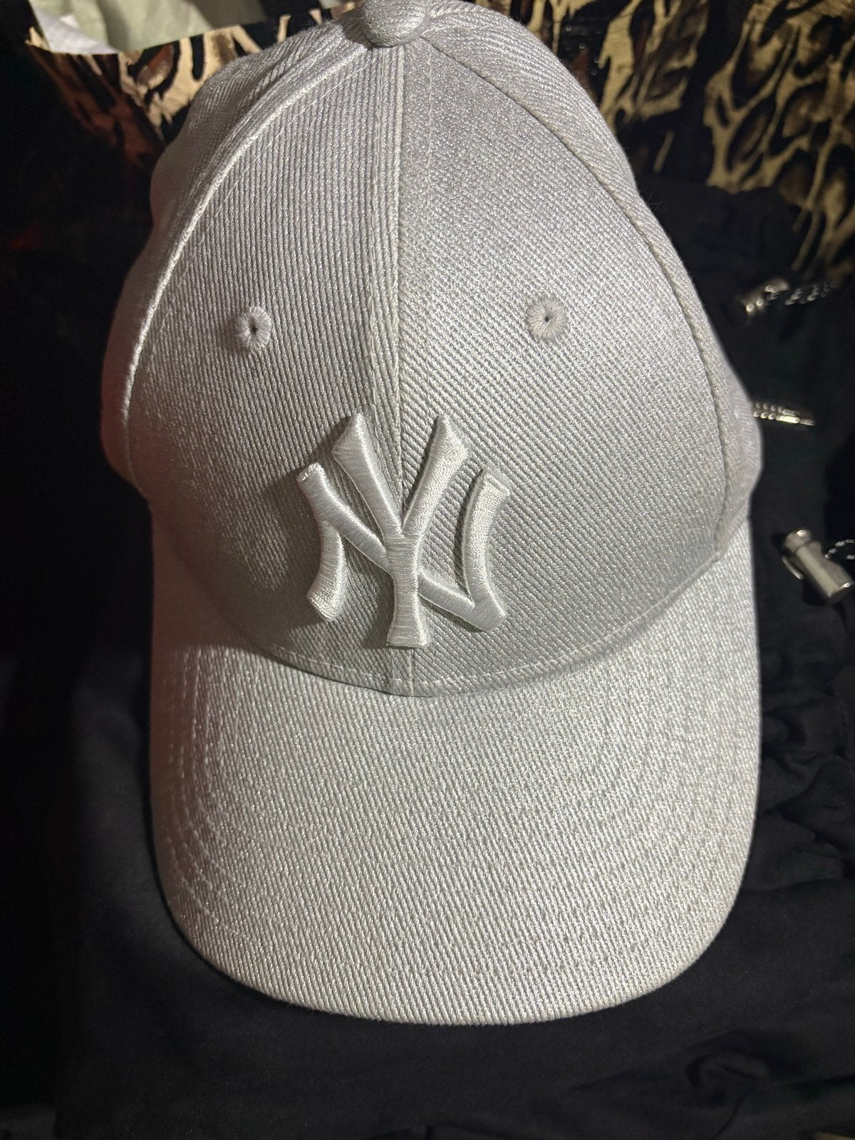 New Era Pet Zilver - Dames - One Size Fits Most, Ophalen of Verzenden, Nieuw, One size fits all, Pet