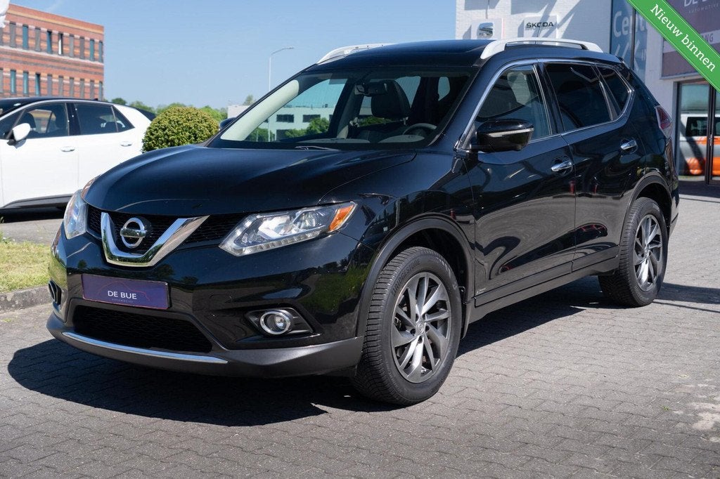 Nissan X-Trail|Rogue 2.5 Automaat|Tekna+|Trekhaak|Leder|Bose, 4 cilinders, 7 stoelen, Zwart, Bedrijf