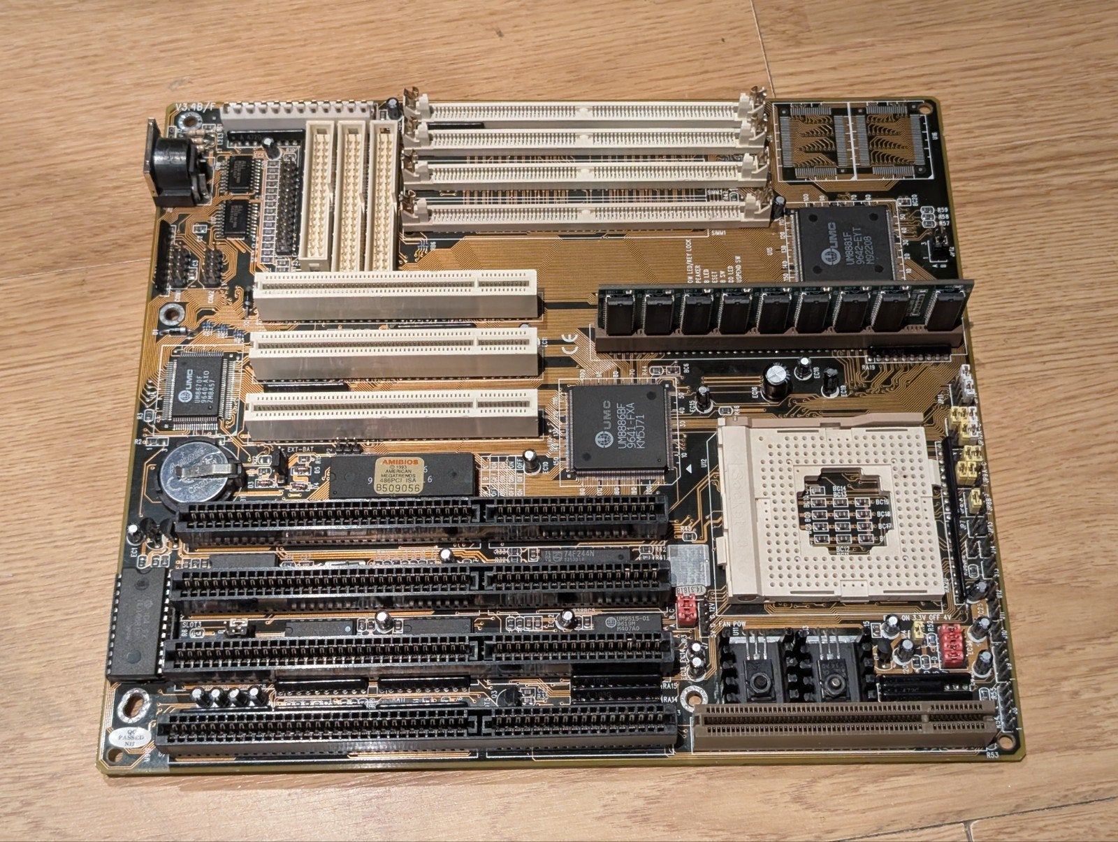 PCChips M919 Socket 3 486 moederbord met cache module, Computers en Software, Vintage Computers, Ophalen
