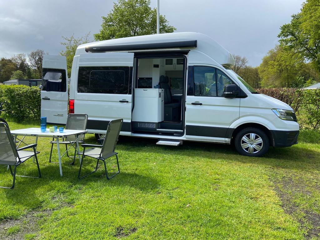Volkswagen Grand California 600 (2022), Caravans en Kamperen, Campers, Particulier, tot en met 4, Buscamper of Camperbus, Volkswagen