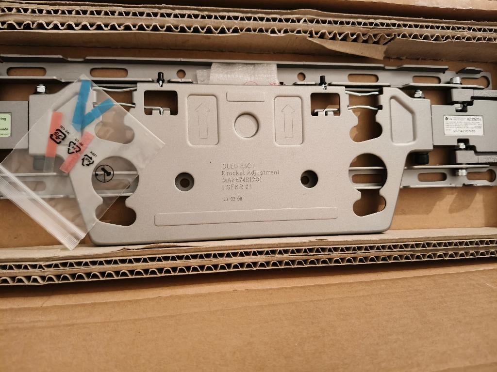 LG muurbeugel, model WB22EGB, ontworpen voor LG OLED, Ophalen of Verzenden, Nieuw