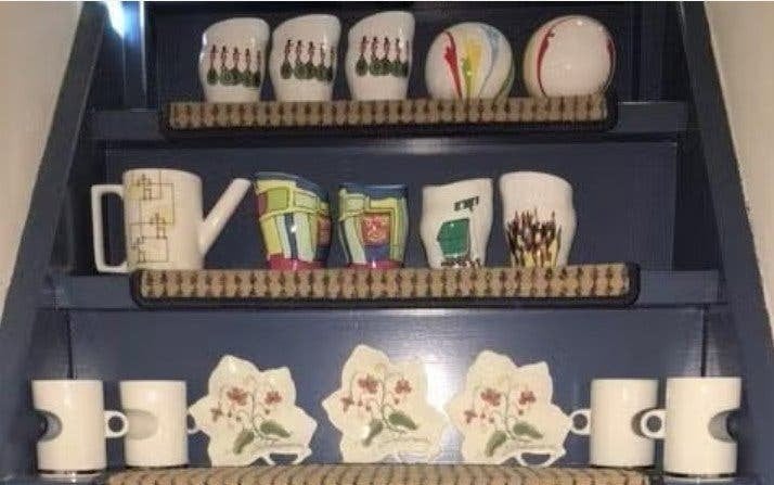 Artihove 11 bekers 1 schaal 3 schaaltjes 1 theepot in 1 KOOP, Ophalen