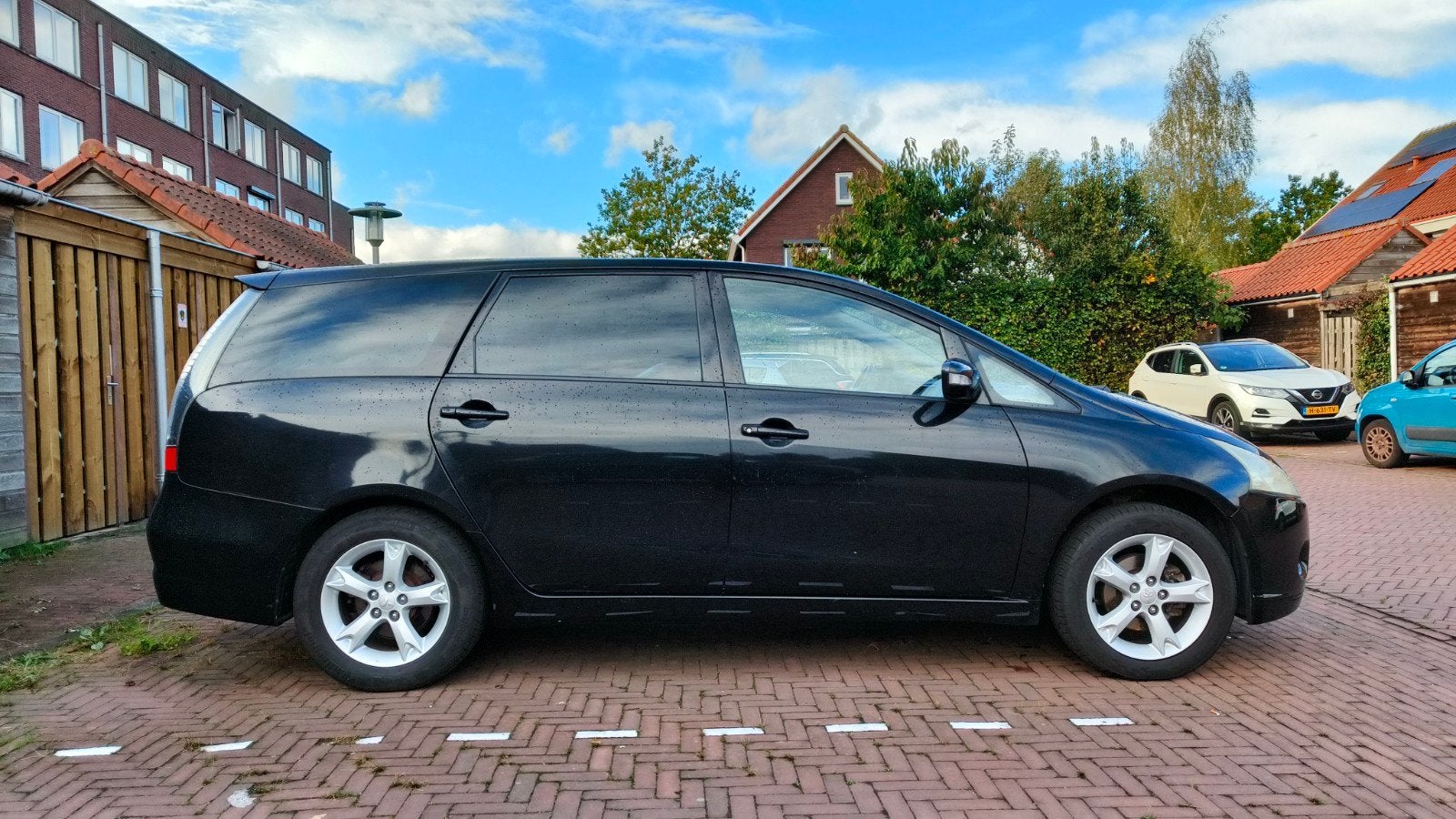 Mitsubishi Grandis 2.4 Mivec 7 2010 trekhaak 199.950 km, Voorwielaandrijving, 164 pk, 7 stoelen, Zwart
