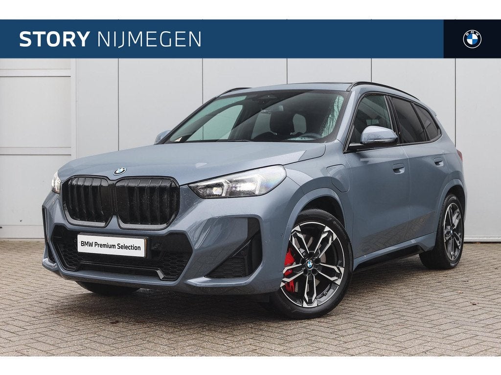 BMW X1 xDrive25e M Sport Automaat / Panoramadak / Sportstoel, Auto's, BMW, 12 maanden, Gebruikt, Bedrijf, Hybride Elektrisch/Benzine