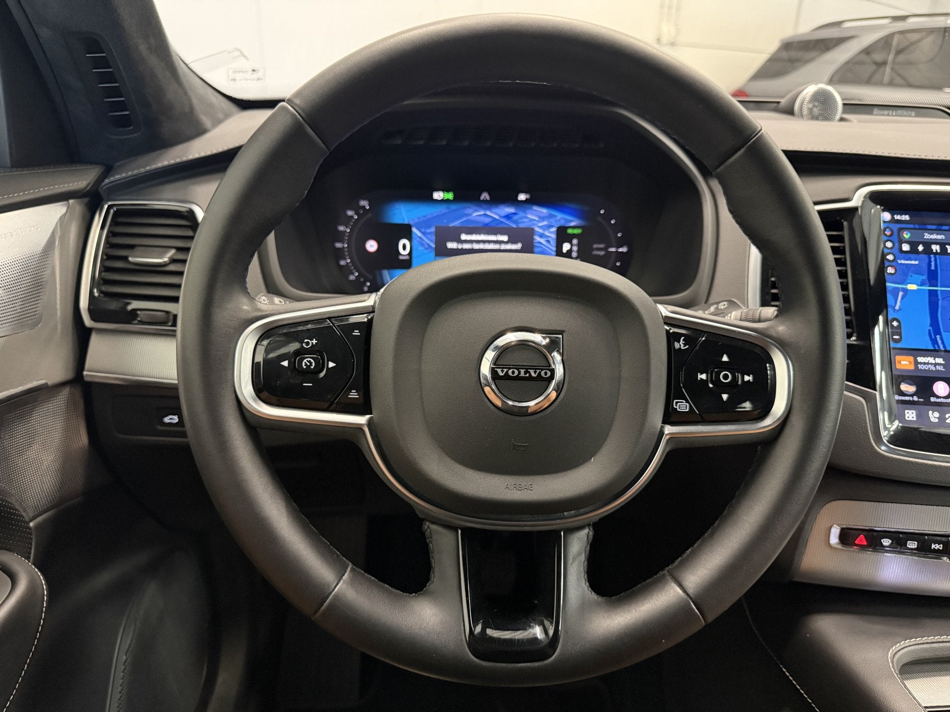 Foto 28 van Volvo XC90 T8 Recharge AWD R-Design PANO/B&W/TREKHAAK/360CAM