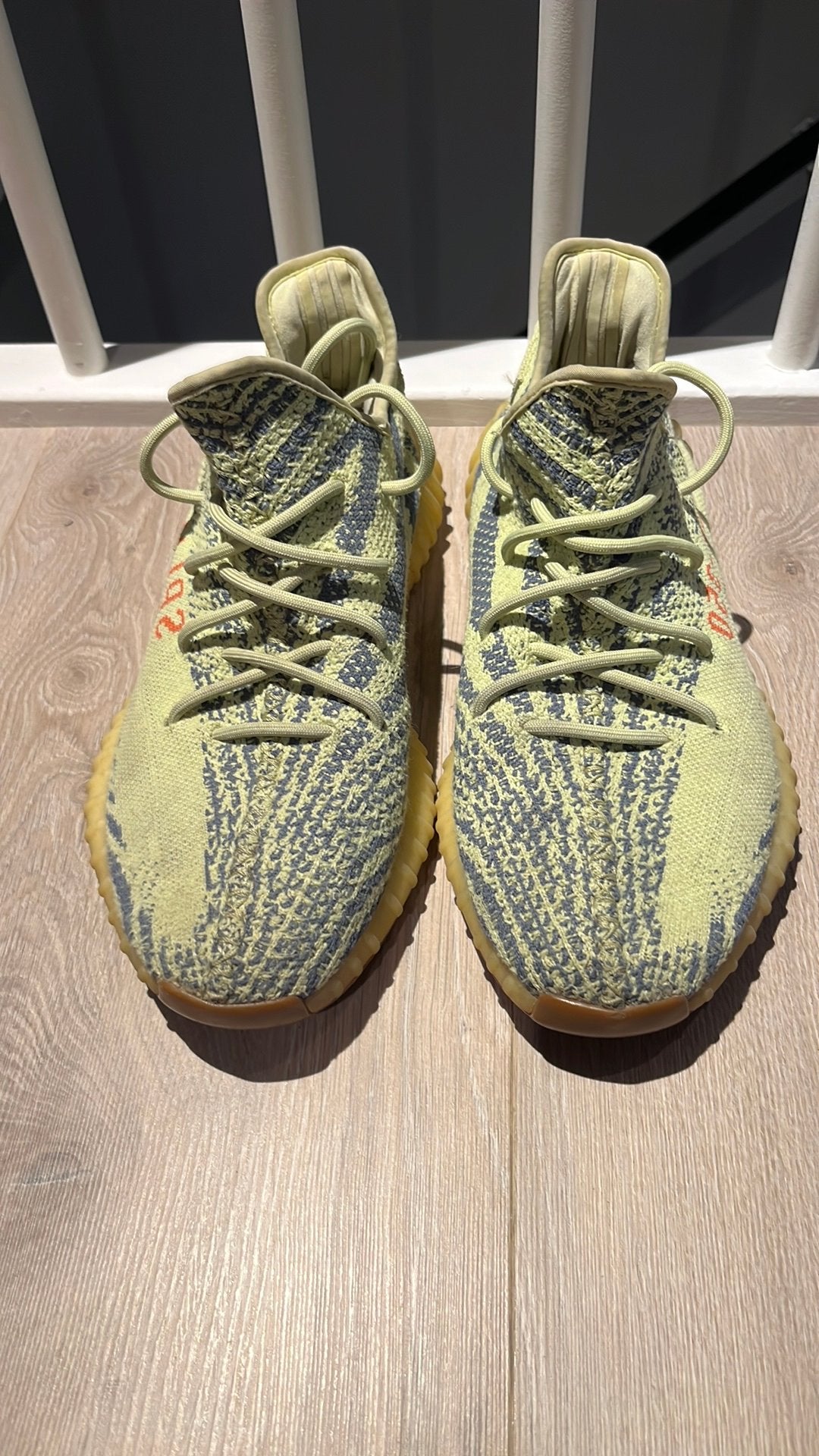 Adidas yeezy 350 orgineel mt 44 2/3, Ophalen of Verzenden, Gedragen, Sneakers of Gympen
