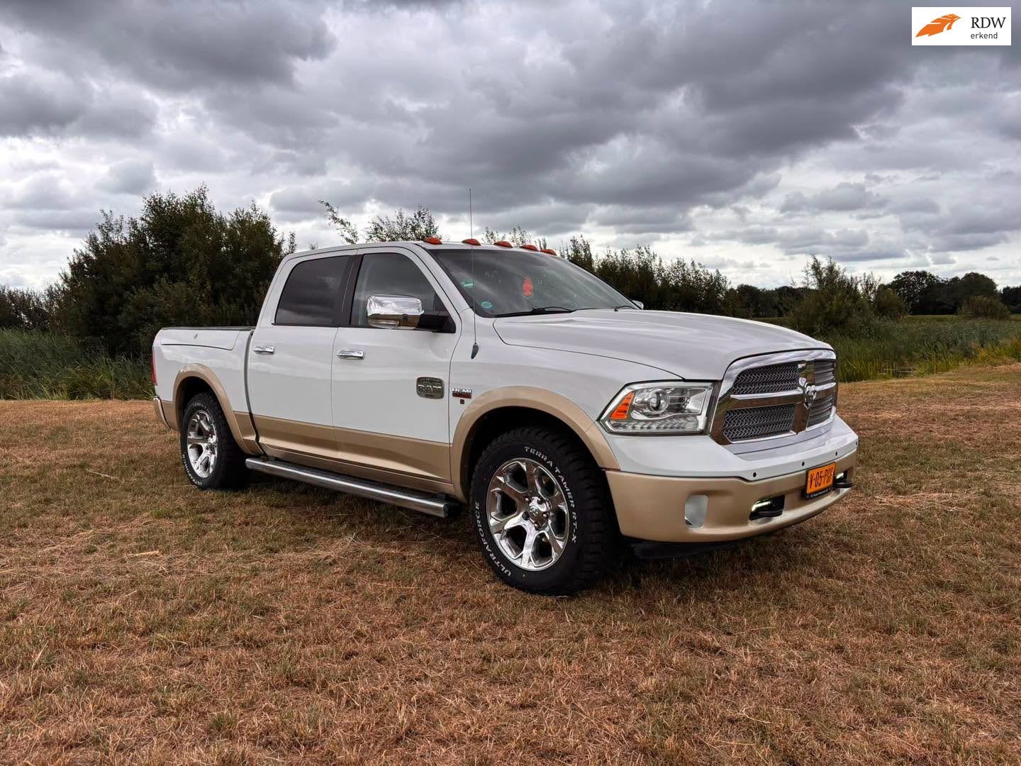 Dodge Ram 1500 5.7 V8 4x4 Quad Cab 6'4 Longhorn MARGE, Auto's, Gebruikt, 5654 cc, Wit, Bedrijf