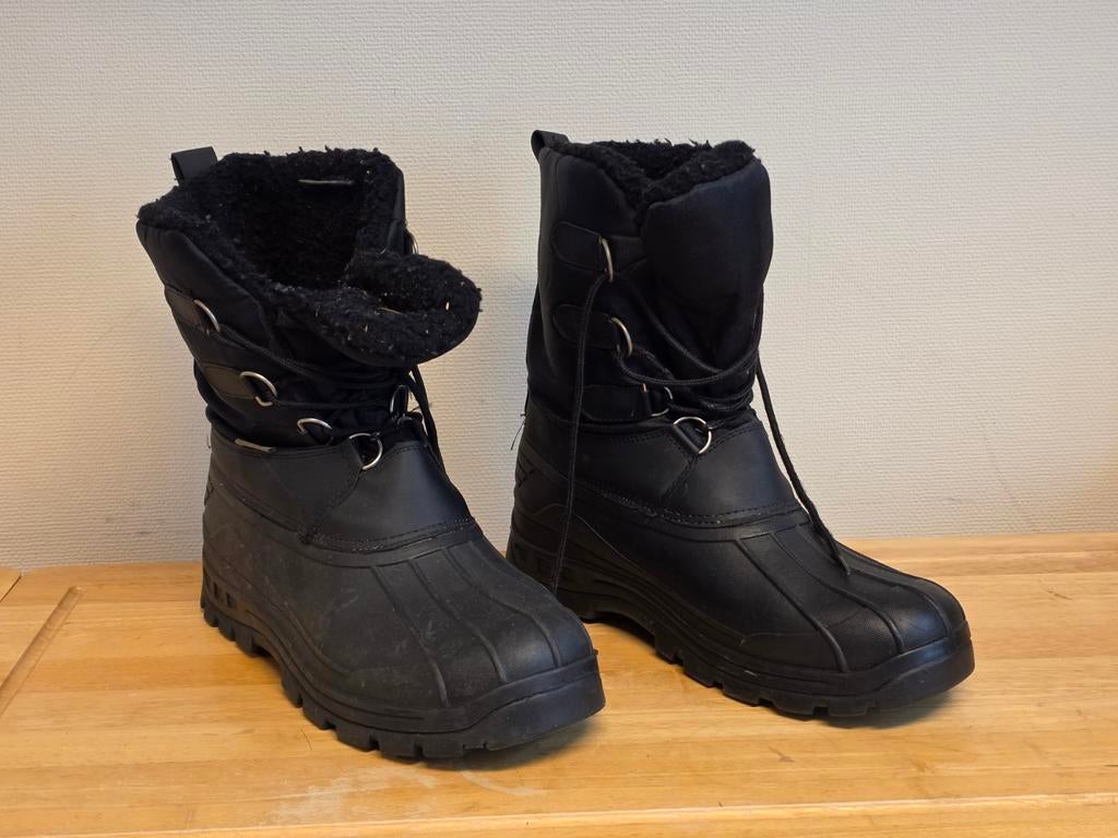 Snowboots maat 44, Kleding | Heren, Schoenen, Ophalen of Verzenden, Gedragen, Zwart, Boots