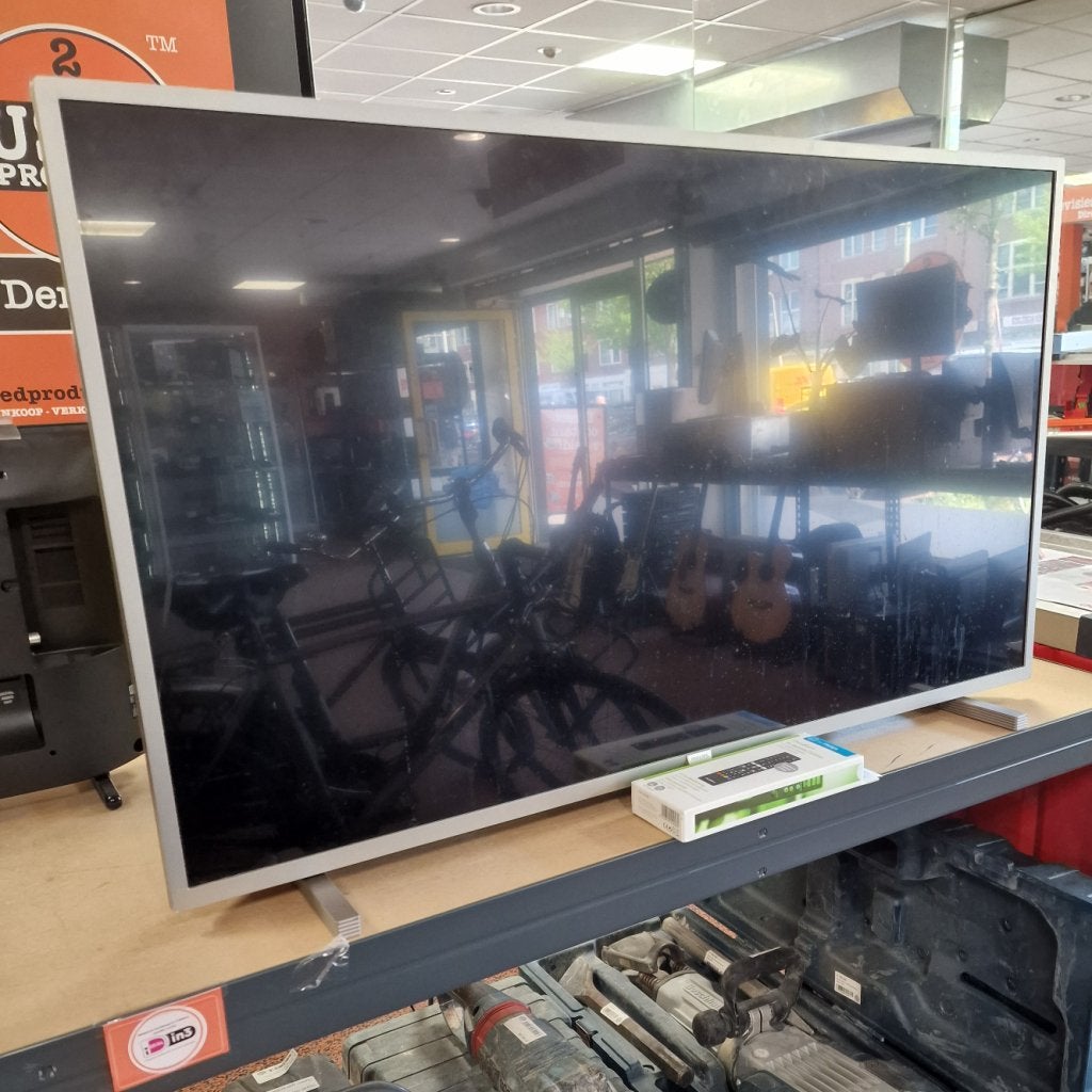 Philips 43PFS5525/12  TV | Incl garantie, Philips, Gebruikt, Support@philips.com, Philips Center
Amstelplein 2
1096 BC Amsterdam
Netherlands