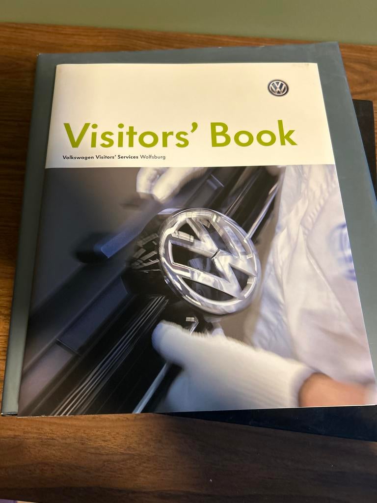 Volkswagen Visitors' Book Wolfsburg, Ophalen of Verzenden, Zo goed als nieuw, Volkswagen