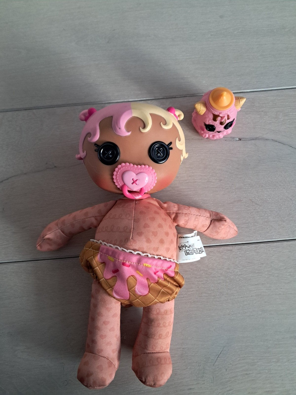 Lalaloopsy Pop, Kinderen en Baby's, Speelgoed | Poppen, Ophalen of Verzenden, Zo goed als nieuw, Babypop