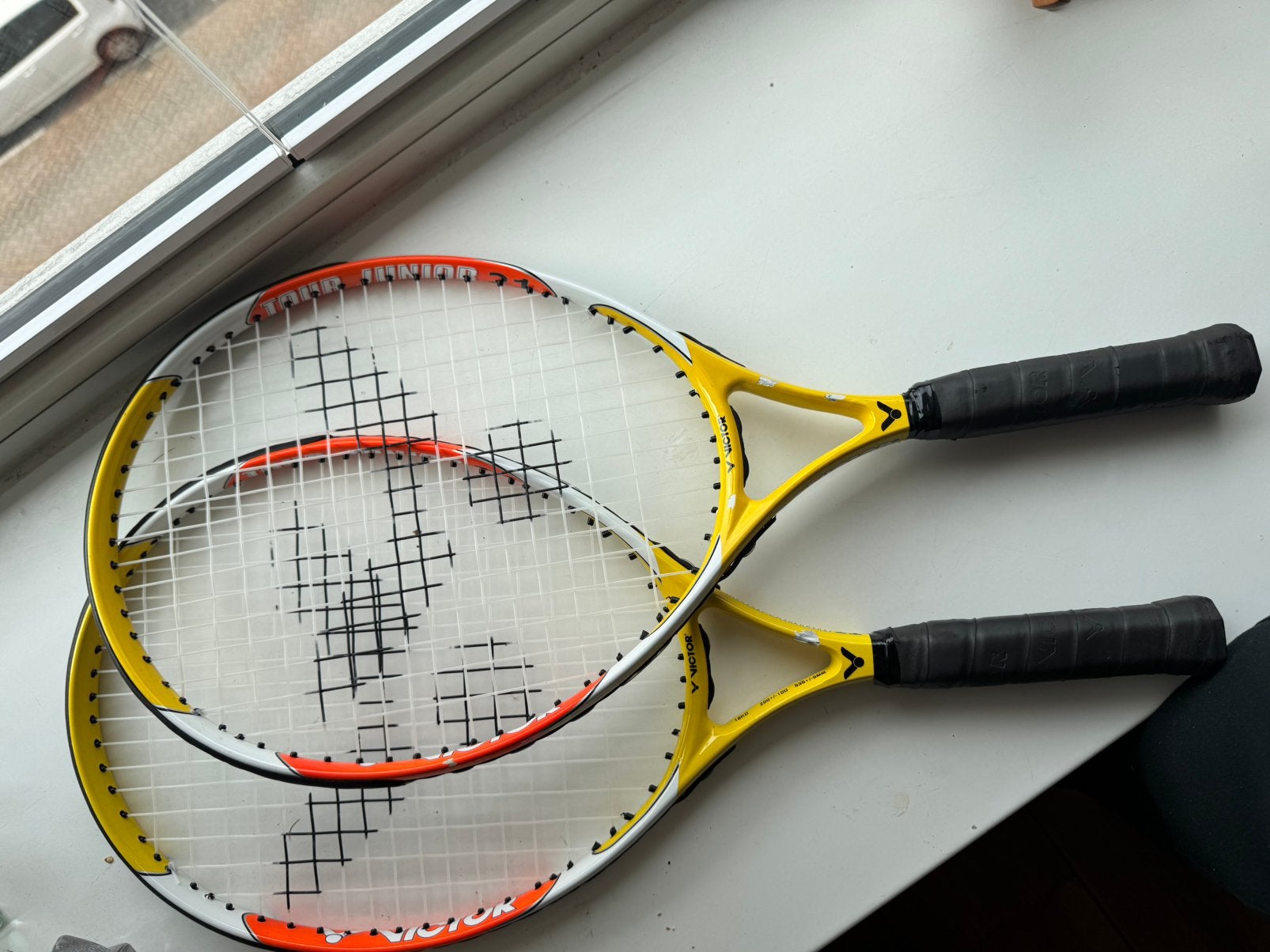 2x Victor Tour Junior tennisracket – junior, Overige merken, L00, Ophalen of Verzenden, Zo goed als nieuw