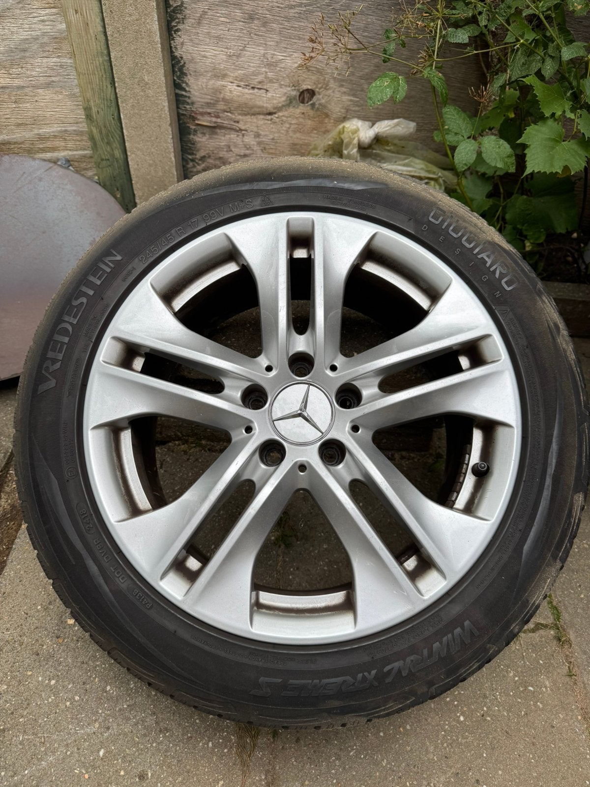 Mercedes velgen 17 inch met banden (245/45 R17), Auto-onderdelen, Ophalen, 245 mm, Velg(en), 17 inch