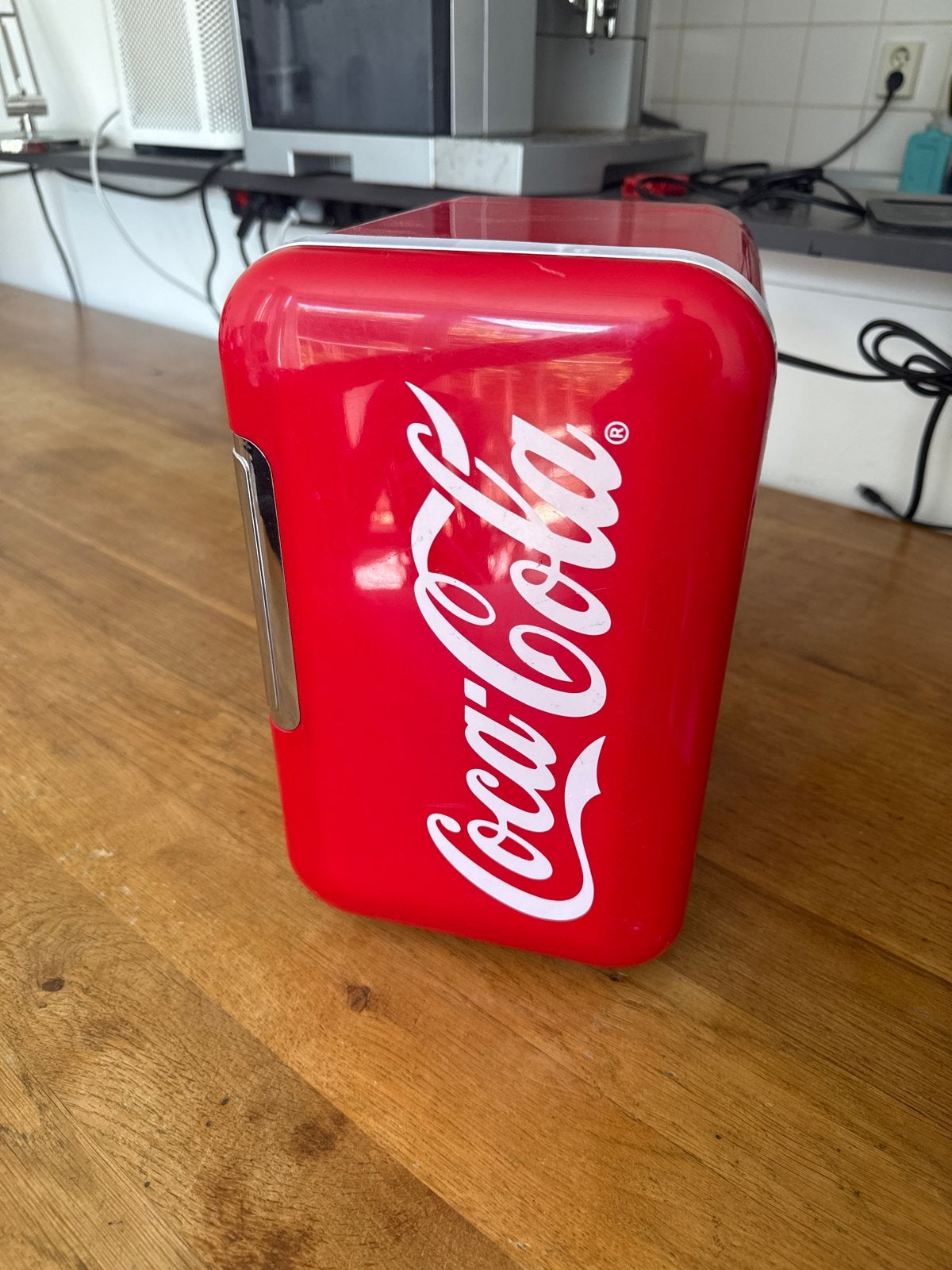 6 liter mini koelkast 12V/230V - Coca-Cola design, Zonder vriesvak, Ophalen of Verzenden, Minder dan 45 cm, Minder dan 85 cm