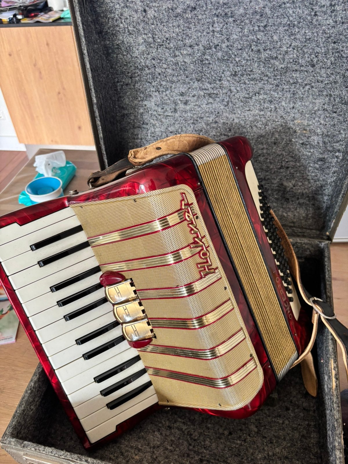 Hohner Concerto 1, 48-bas, Met koffer, Zo goed als nieuw, Hohner