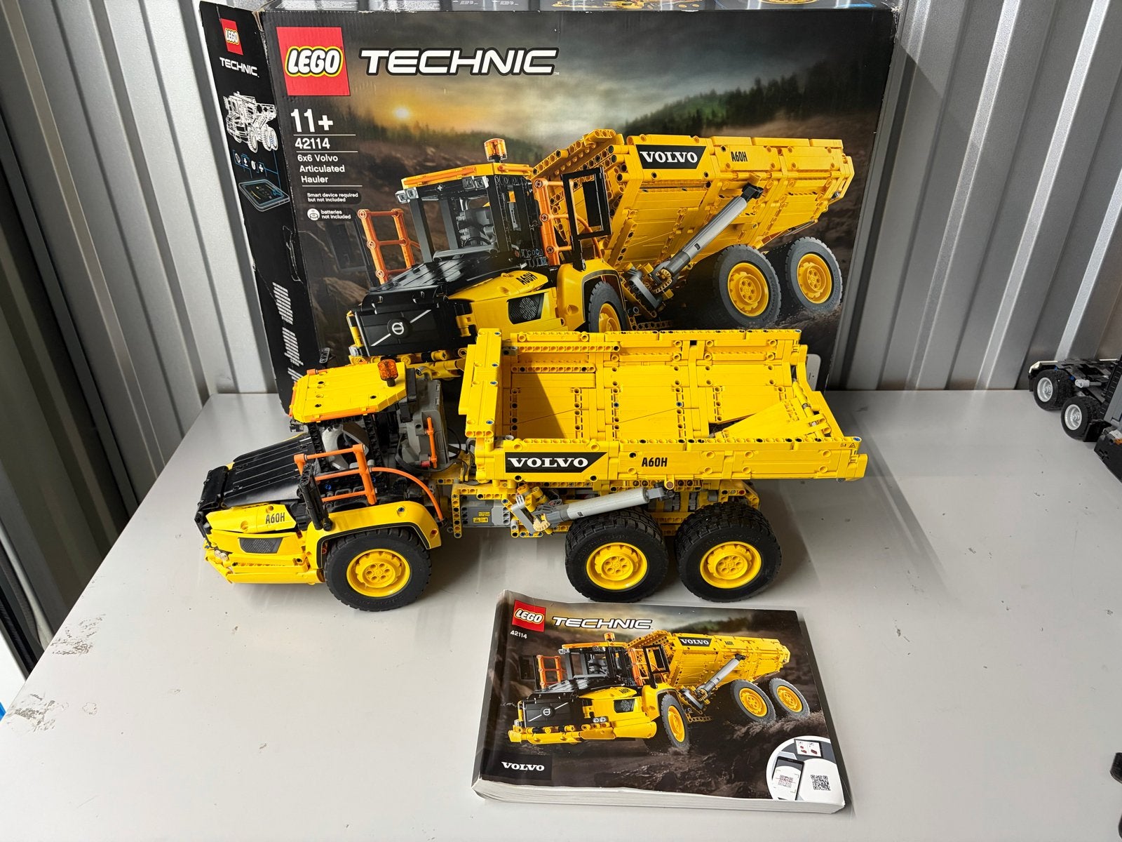LEGO Technic 42114 Volvo dumptruck, Ophalen of Verzenden, Zo goed als nieuw