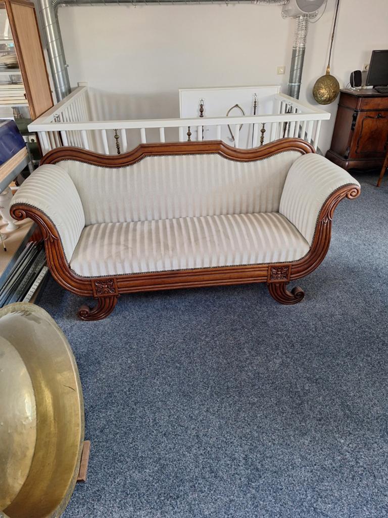 Biedermeier bank.  300 euro, Ophalen of Verzenden