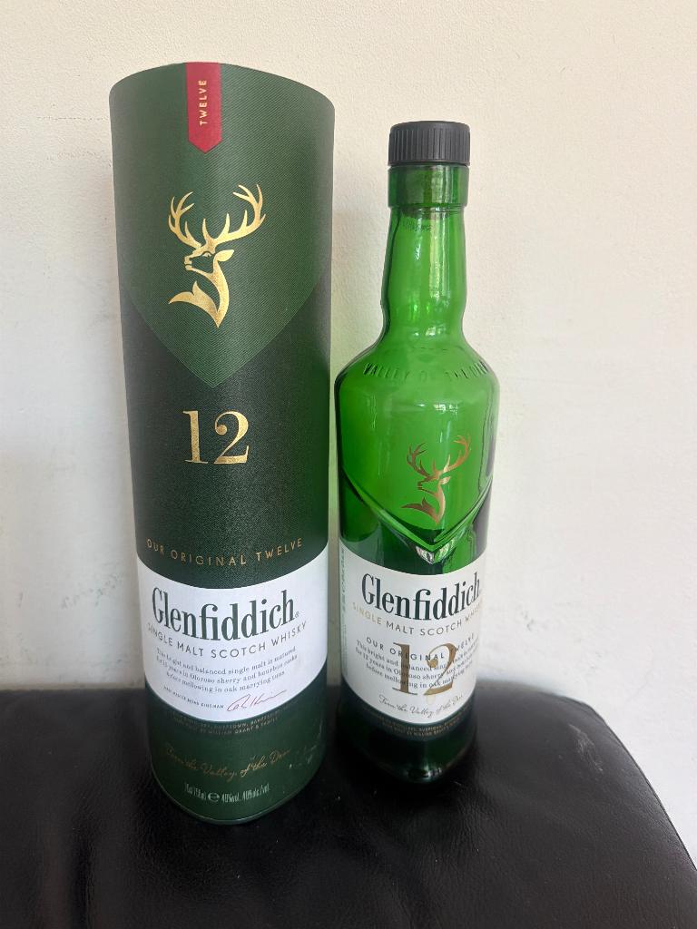 Lege Fles The Glenlivit 70 cl., Verzamelen, Ophalen of Verzenden, Zo goed als nieuw, Verpakking