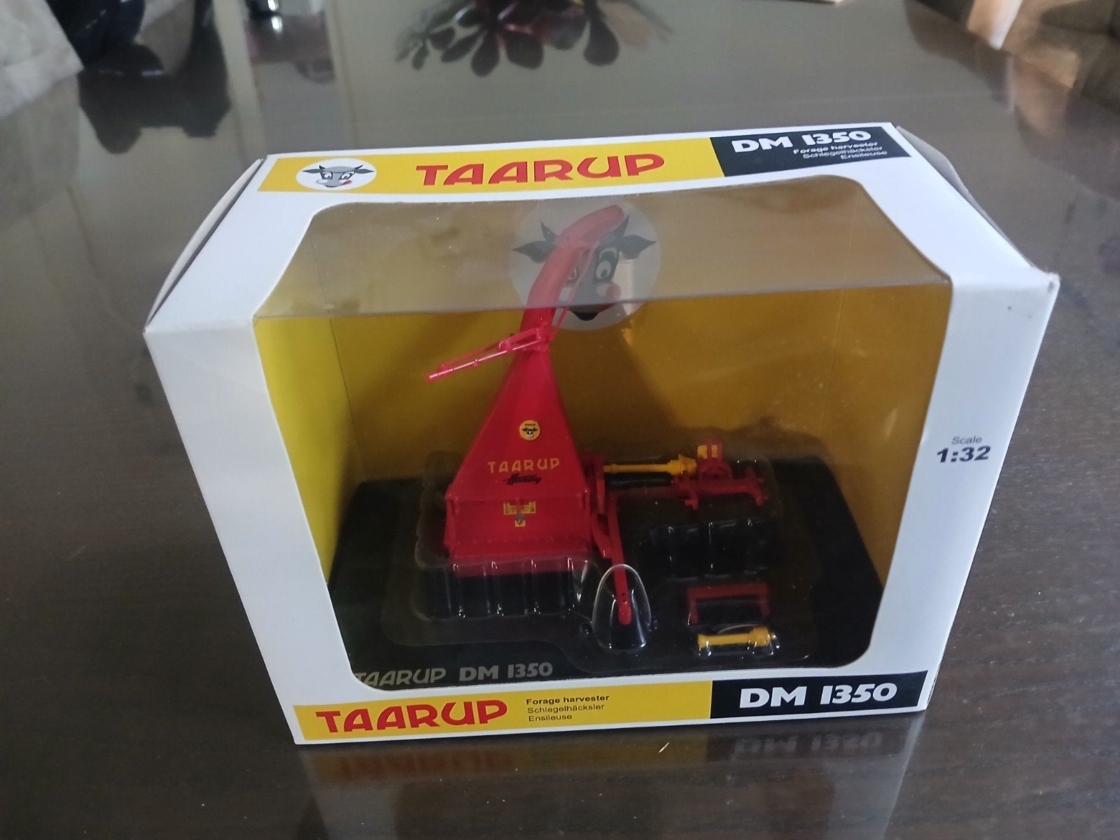 model van de Taarup DM 1350 hakselaar 1:32, Ophalen of Verzenden, Nieuw, Tractor of Landbouw, Universal Hobbies