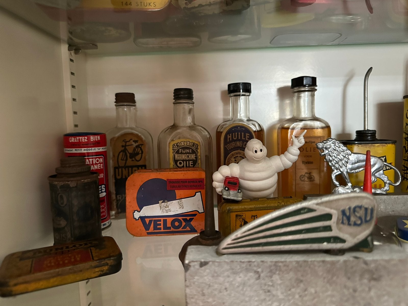 Verzameling van vintage blikken en flessen, Ophalen, Gebruikt