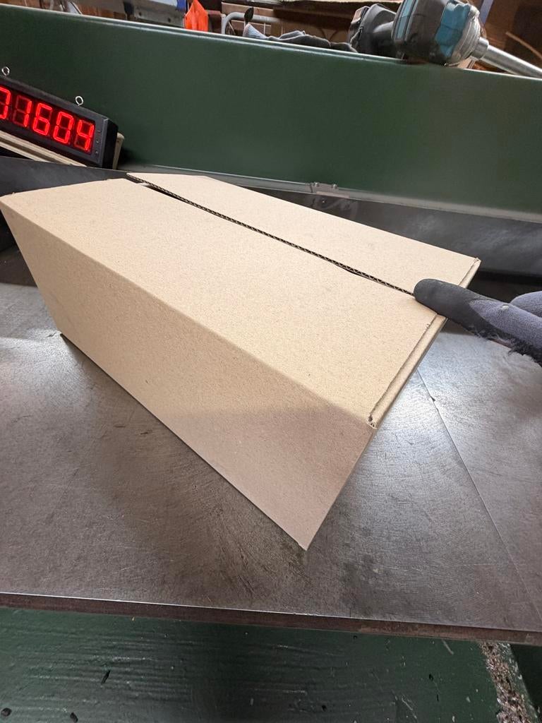 Dozen Verzendozen 37x25x14 cm 1200 stuks perf voor webshops, Doe-het-zelf en Verbouw, Kratten en Dozen, Doos, Minder dan 50 cm