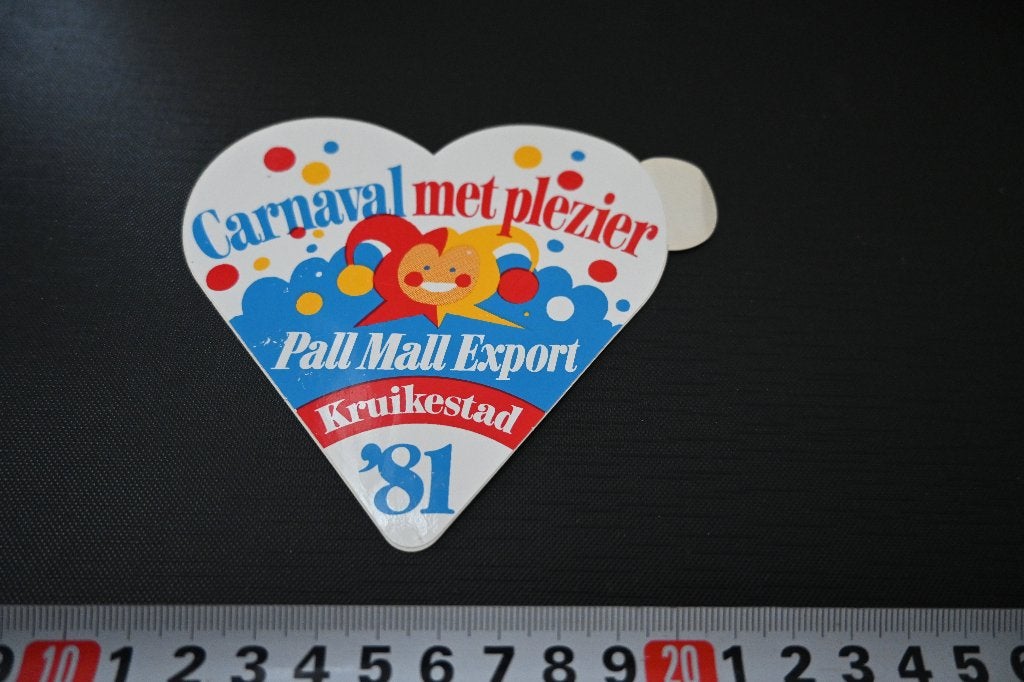 sticker Tilburg Kruikestad 1981 Carnaval Pall Mall Export, Ophalen of Verzenden, Zo goed als nieuw