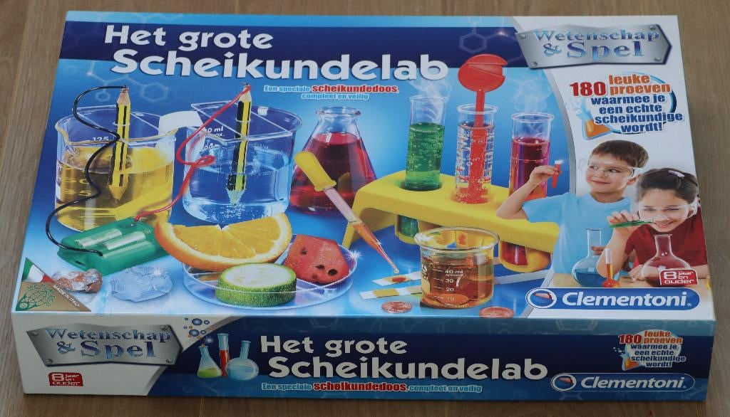 Het grote Scheikundelab ZGAN (Clementoni), Kinderen en Baby's, Speelgoed | Educatief en Creatief, Ophalen of Verzenden, Zo goed als nieuw