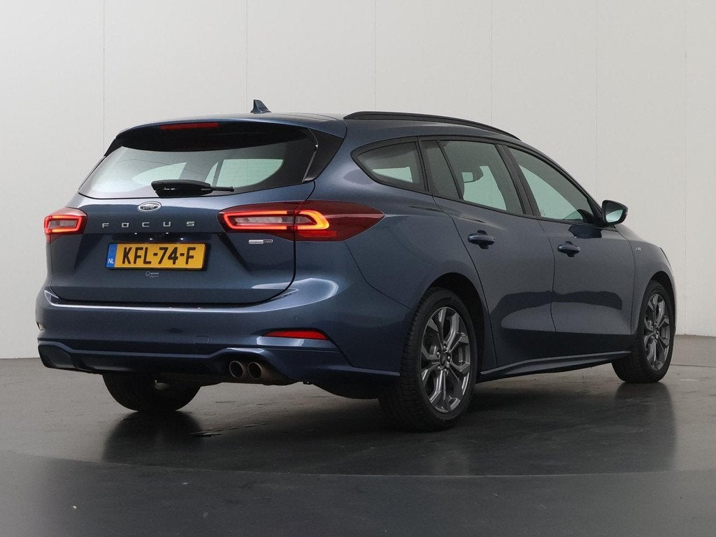 Ford Focus Wagon 1.0 EcoBoost Hybrid ST Line | Parkeercamera, Stof, Gebruikt, 1404 kg, Blauw