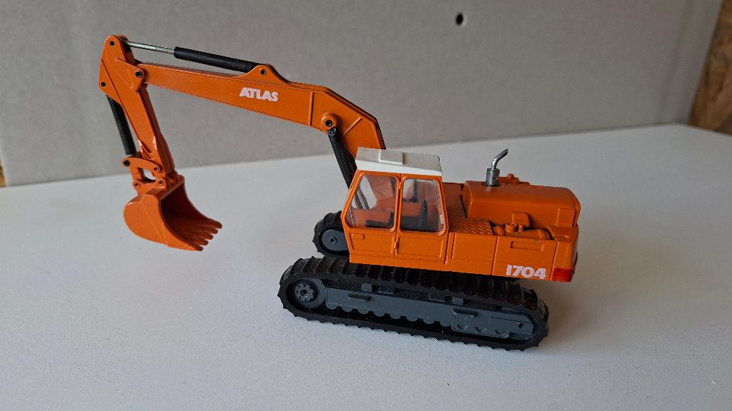 Atlas 1704, Hobby en Vrije tijd, Modelauto's | 1:50, Ophalen of Verzenden, Gebruikt, Bus of Vrachtwagen, Conrad