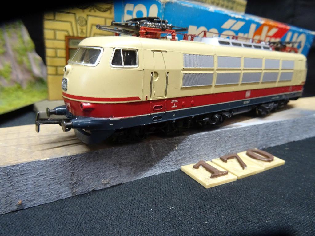 170=Marklin 3054 TEE E loc van de Duitse spoorwegen.185, Wisselstroom, Locomotief, Ophalen of Verzenden, Zo goed als nieuw