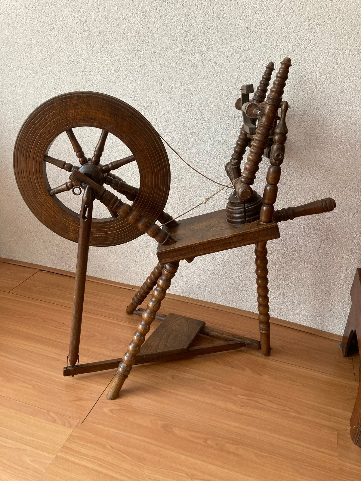 Antiek Saksisch Spinnewiel - Horizontaal Model, Ophalen, Gebruikt, Spinnewiel