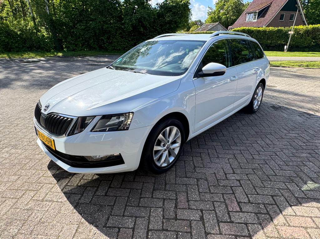 Skoda Octavia 1.0 TSI Ambition Business 115pk Dsg-7 GARANTIE, Auto's, Stof, Wit, Origineel Nederlands, 115 pk