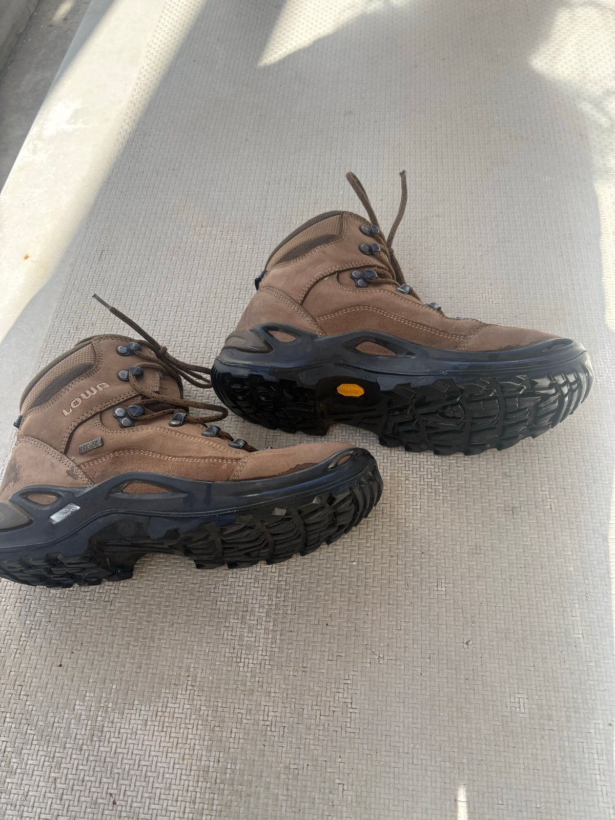 Lowa Renegade 37,5 GTX Mid Ws wandelschoenen maat 37,5 beige, Ophalen of Verzenden, Gebruikt, Schoenen
