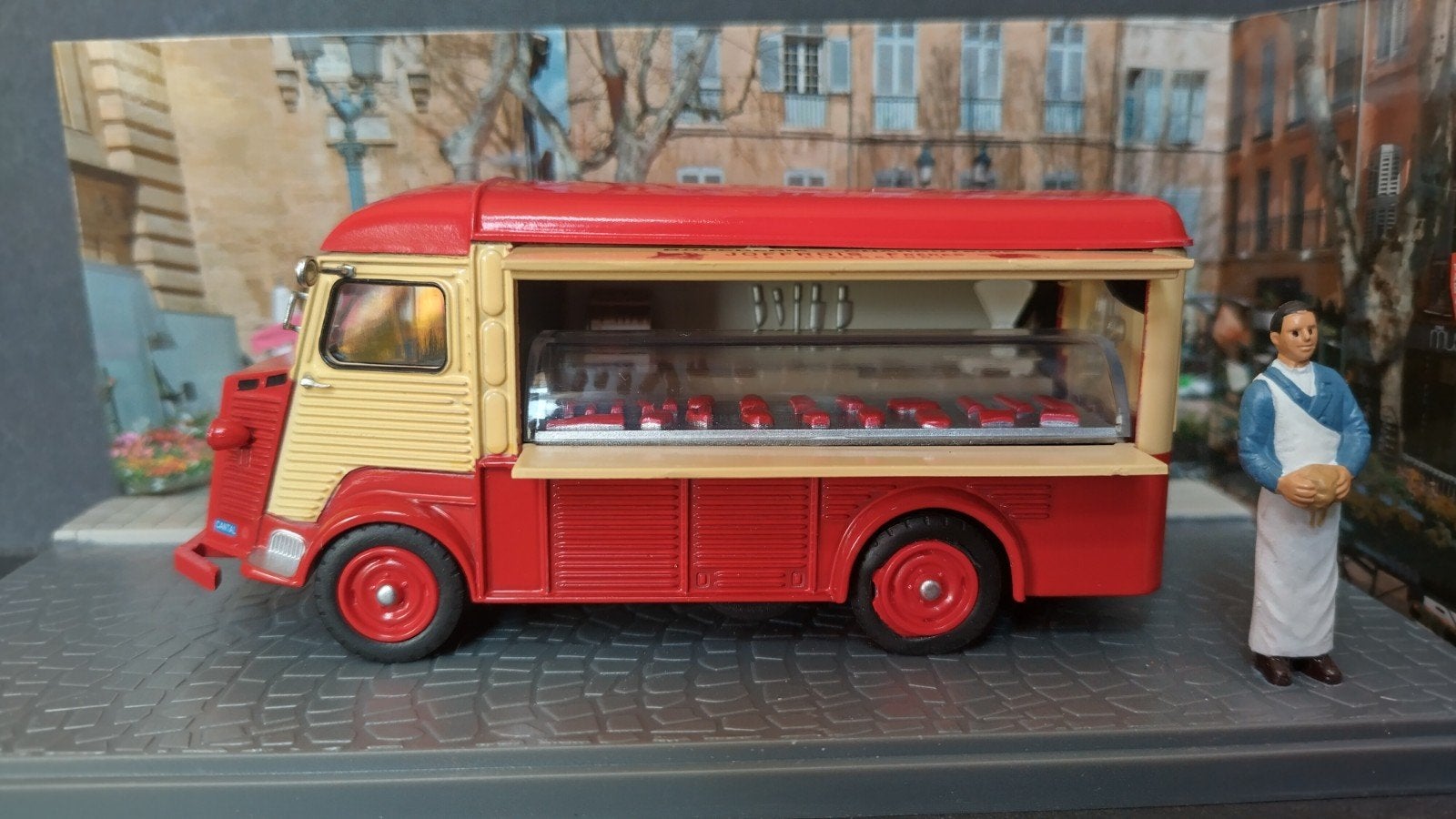 Citroen Type H Boucher Markt verkoop 1:43 Diorama Pol, Overige merken, Auto, Verzenden, Nieuw