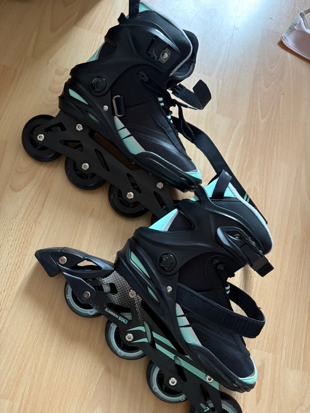 Skeelers Nijdam, Sport en Fitness, Skeelers, Zo goed als nieuw, Inline skates 4 wielen, Dames, Ophalen