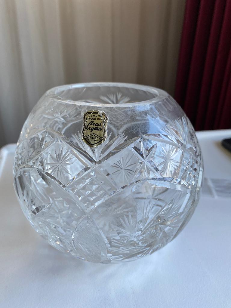 Lead crystal vaasje, Ophalen