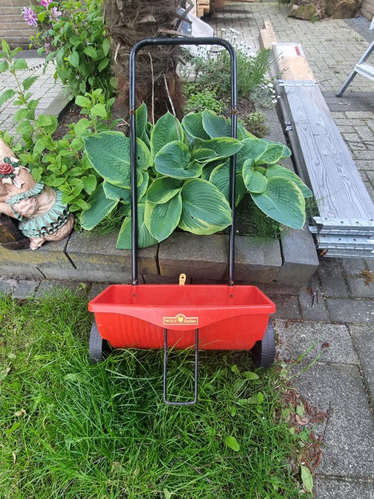Wolf Garten strooiwagentje, Tuin en Terras, Ophalen, Gebruikt