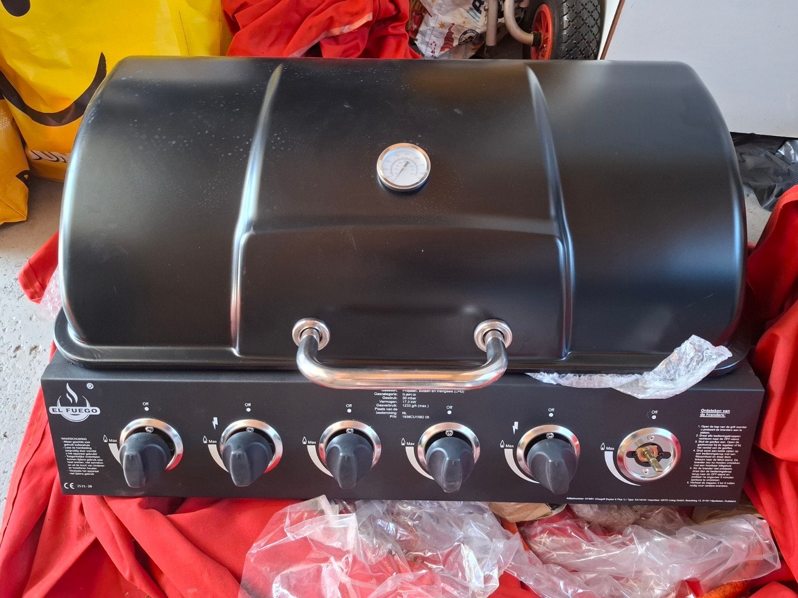 Nieuwe El Fuego BBQ, Ophalen, Zo goed als nieuw, El Fuego