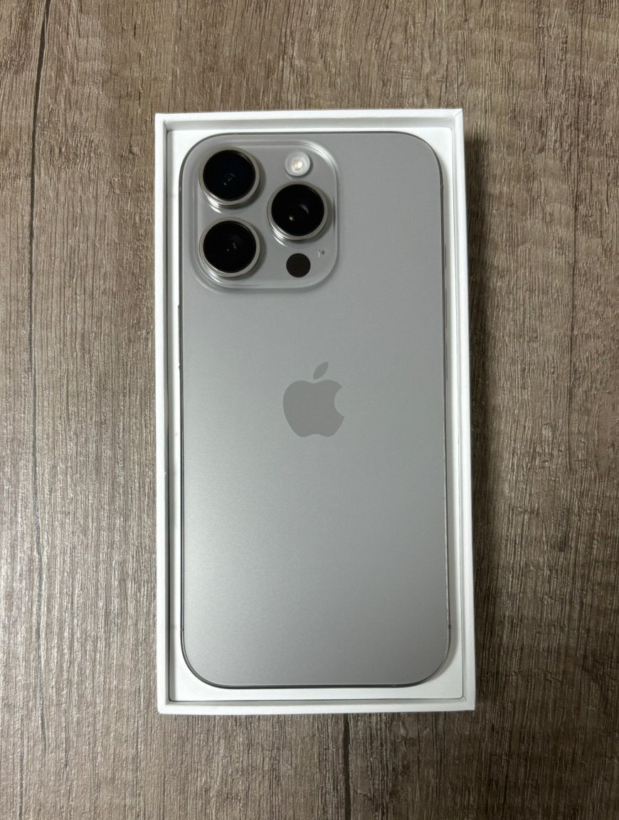 iPhone 15 Pro 256GB Naturel Titanium – NIEUWSTAAT!, 256 GB, Ophalen of Verzenden, Zo goed als nieuw, 84 %