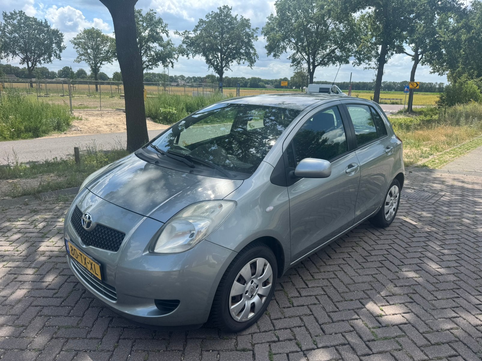 Toyota Yaris 1.3 Vvt-i 5DR SOL MMT 2007 AUT, Stof, 40 €/maand, 750 kg, 4 cilinders