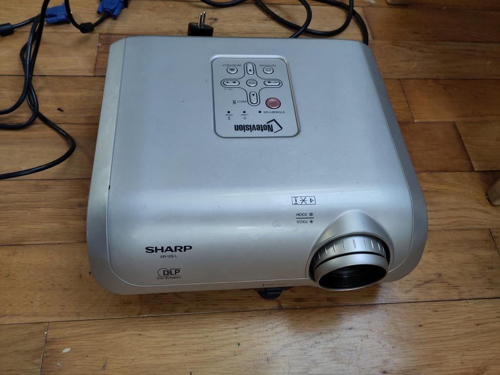 Beamer Sharp XR-10S-L, Ophalen