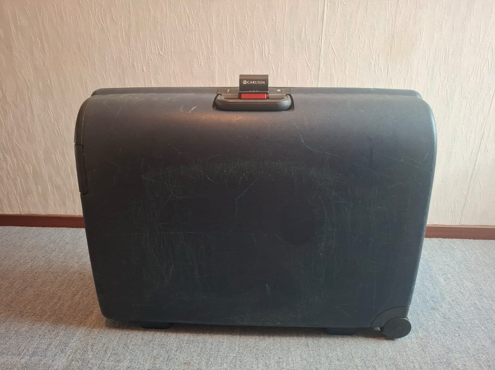Carlton Koffer - Hard kunststof met wieltjes, Sieraden, Tassen en Uiterlijk, Koffers, Ophalen, Gebruikt, 50 tot 60 cm, Hard kunststof
